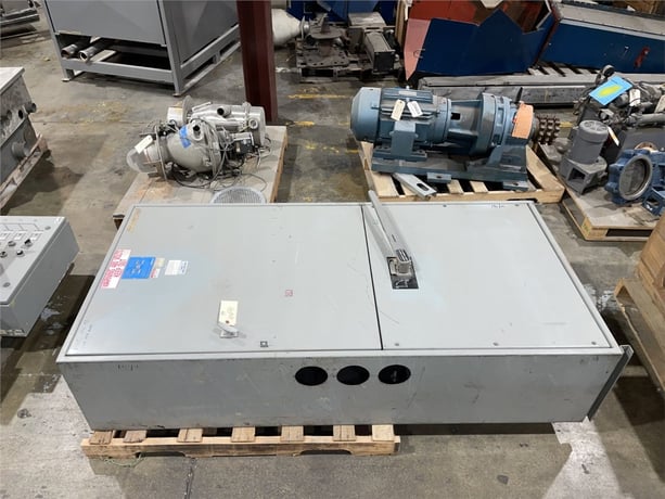 1200 Amp. Illinois Tool Works Switchboard Disconnect, 240 Volts, 3-phase - Image 1