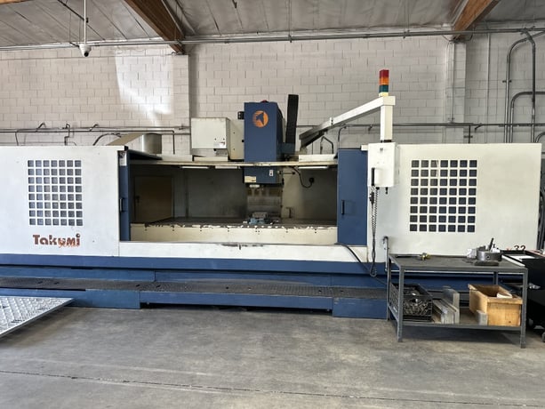Takumi #V32, 30 automatic tool changer, 126" X, 40" Y, 30" Z, 10000 RPM, #50, 4-Axis, Fanuc Oi-MC - Image 1
