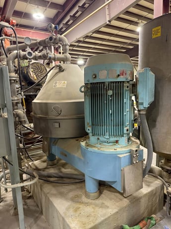 Westfalia GEA #CRA500-06-777, disc stack nozzle clarifier, 90 kW motor, 380/400/420 V., 3-Ph., 60 Hz, belt - Image 1