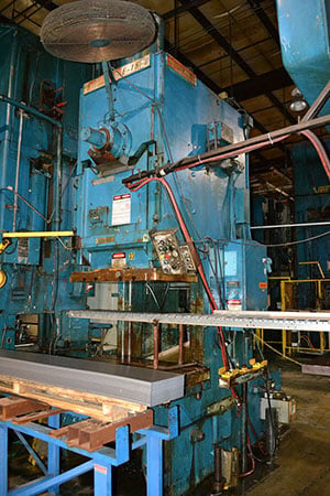 150 Ton, Niagara #E-150, OBI press, 30" x50" bed, 10" stroke, 26" Shut Height (SDAU), 6" adj., 1984 - Image 1