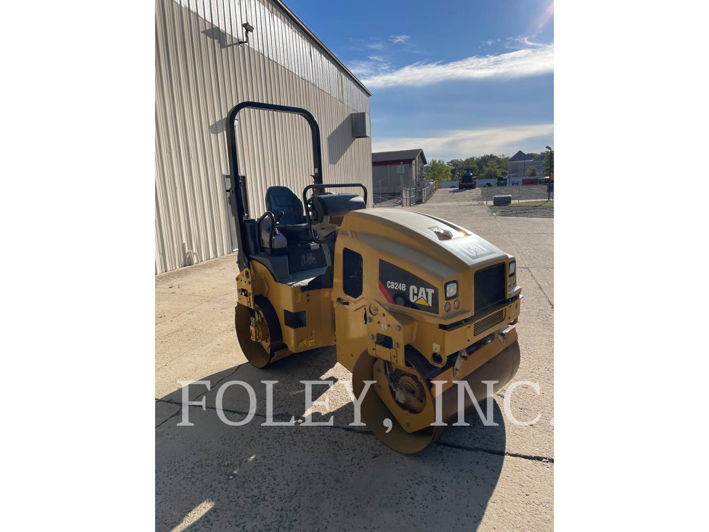 Caterpillar CB24B, 1291 hours, S/N: 2X402035, 2019 - Image 2