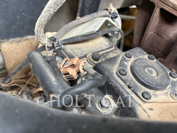 Gehl Company R220, Skid Steer Loader, 1011 hours, S/N: 173857, 2013 - Image 8