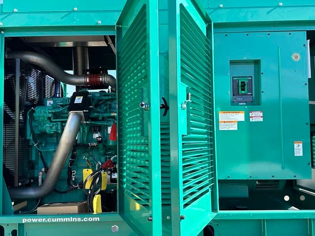 300 KW Cummins #DQDAC, diesel generator set, 120/208 Volts, 464 HP @ 1800 RPM, QSL9-G7 engine, EPA Tier 3 - Image 6