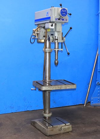 20" Clausing #2275, variable speed drill press, 6.5" spindle travel, 1-1/2 HP, #3MT, T-Slotted table & base - Image 2