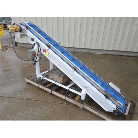 12" wide x 10' long, Smalley, portable inclined cleated belt conveyor - Image 2