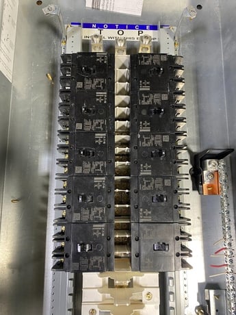 225 Amp. Eaton, Pow-R-Stock #PRL2X, Panelboard, 480Y/277V, 3PH, 4W, GHB3020 Breakers - Image 3