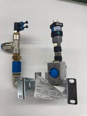 Festo Pneumatic Pressure Switch Assembly PEV-1/4-A-SW27-B-OD / 175252 G 1/4 15 to 145 PSI - Image 3