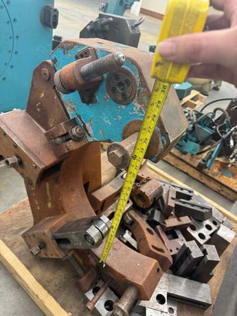 Lathe Steady Rest with Tooling Lot - Image 5