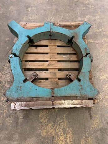 Lathe Steady Rest | 30 in. Bore Opening | Orientation: Axial - Image 2