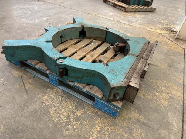 Lathe Steady Rest | 30 in. Bore Opening | Orientation: Axial - Image 3
