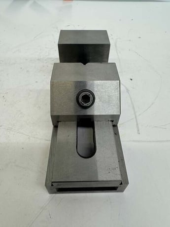 Phase II Precision Screwless Vise 235-302 | 2 in. Jaw Width, 0 to 3.15 in. Jaw Opening - Image 1