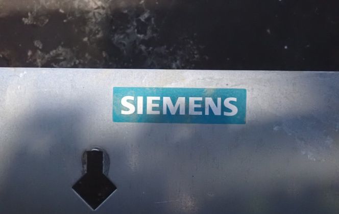 Siemens #6SE7032-1EG20-Z, ac drive - Image 10