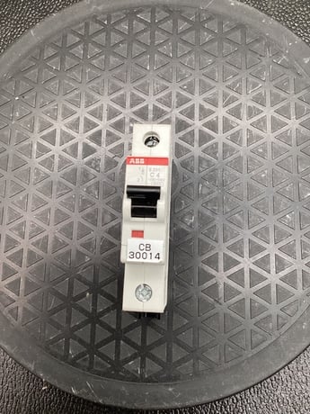 ABB #2CDS251001R0044, MINI CIRCUIT BREAKER 4A DIN RAIL - Image 1