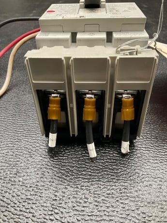Mitsubishi #NF100-HRU, Molded Case Circuit Breaker 3P 15A - Image 2