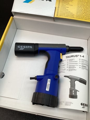 Gesipa #1457665, TAURUS 1 Pneumatic Rivet Tool, NEW - Image 6