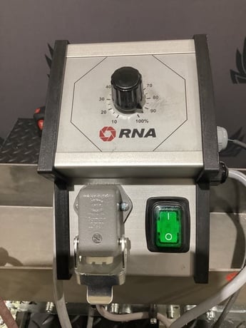 RNA #SLL400-400, ESG1000 W/ SLL400-400 Vibratory Feeder System - Image 2