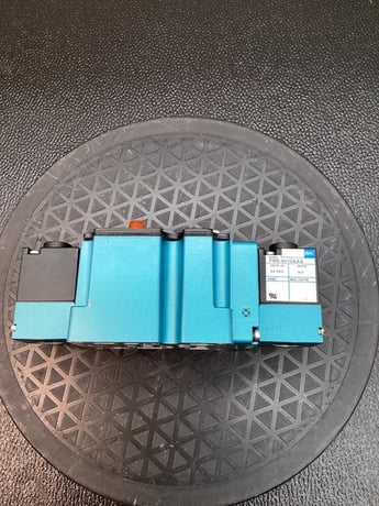 MAC Valves #6343D-000-PM-501DA, MAC 6343D-000-PM-501DA 4-WAY SOLENOID VALVE 24VDC, NEW - Image 5