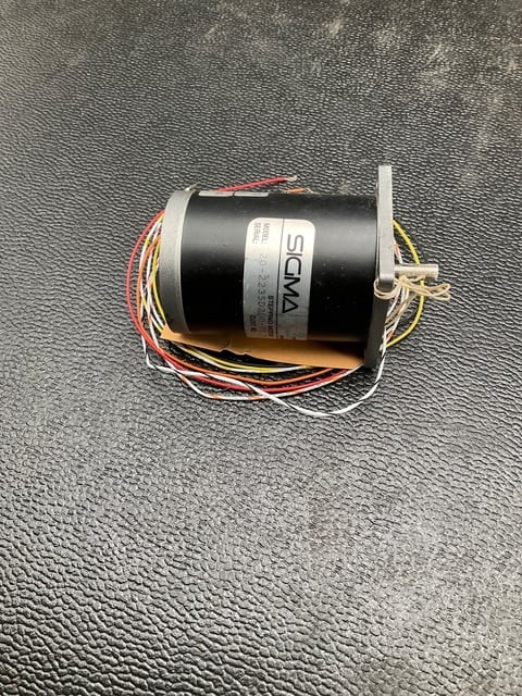 Sigma #20-2235D200-F1.7, STEPPER MOTOR 1.8 8-LEAD - Image 3