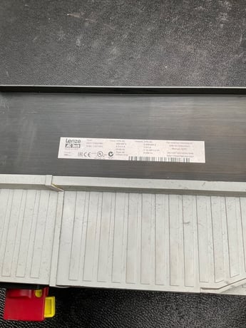 1.5HP Lenze #ESV112N04TMC, SMVECTOR VFD 1.5HP 480V NEMA 4X - Image 3