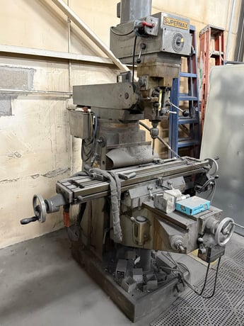 Supermax #YCM-16VS, knee mill, 36" X, 16" Y, 16" Z, 18" ram, 4200 RPM, 3 HP, AcuRite digital read out, 9" - Image 2