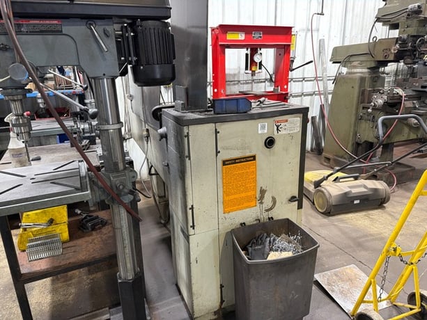 13" x 27" Doall #LT13, Engine Lathe, 5 HP, Up to 2500 RPM, D1-6 Spindle, MT3 Tailstock - Image 5