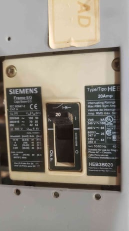 400 Amps, Siemens #SB3, Switchboard, 480 Volts, 3 Phase 3 Wire, 65kA, w/ (7) HEB Breakers - Image 5