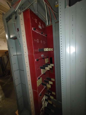 4000 Amps, General Electric Power Break II Switchboard, (5) #SHF08B208H 800A Hi-Break 3 Pole Breakers, 480 - Image 10
