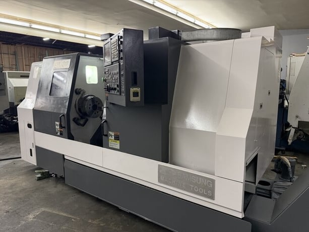 Samsung #SL-30, CNC Lathe, 12" Chuck, 3.5" Bar Capacity, 30 HP, 2,500 RPM, 12-Station Turret, Fanuc OiTD, 2013 - Image 6