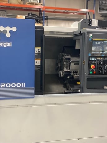 Tong-Tai #TCS-2000II, CNC Lathe, 20.4" Swing, 8" Chuck, 20 HP, 4,500 RPM, 12-Station Servo Turret, Fanuc - Image 1
