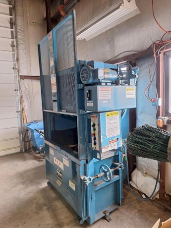 54" width x 62" L x 85" H Marathon #4224, industrial vertical baler - Image 1