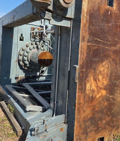 500 Ton, LMG #500HD3724841, heavy duty hydrauilc compression press, 28" stroke, 48" x 60" platen - Image 10