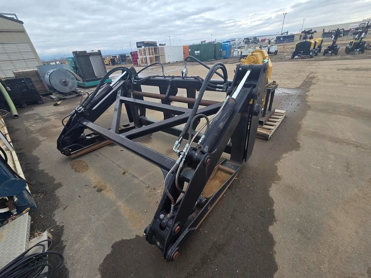 Pipe Grapple Forks for Caterpillar IT28 - Image 3