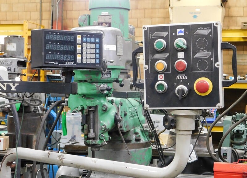 Acra HD #AM5V, vertical mill, 12.5" x 58" table, 5 HP, 15.5" X, 42" Y, 16" Z, Sony 3-Axis digital read out - Image 4