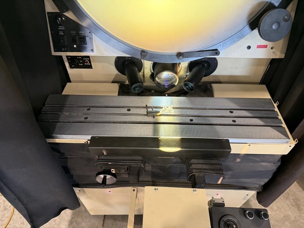 30" S-T Industries #22-2801, optical comparator, 8" x 35" table, edge detection, 2014 - Image 10