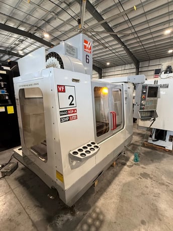 Haas #VF-2B, CNC vertical machining center, 24 side mount tool changer, 30" X, 16" Y, 20" Z, 7500 RPM, #40 - Image 3