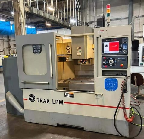 Southwestern Industries #TRAK-LPM, CNC Vertical Machining Center, 35" x 19" table, 31" X, 18.5" Y, 21" Z, 15 - Image 1