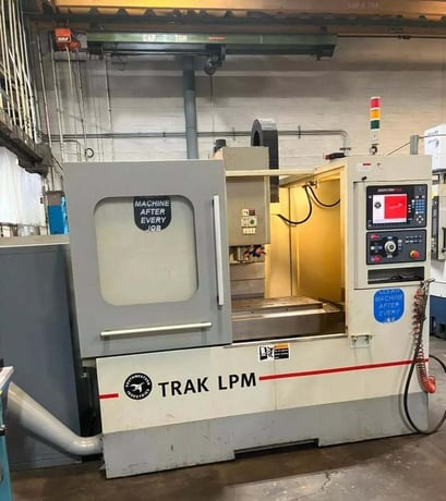 Southwestern Industries #TRAK-LPM, CNC Vertical Machining Center, 35" x 19" table, 31" X, 18.5" Y, 21" Z, 15 - Image 3