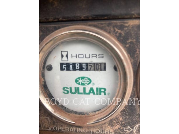 Sullair 375CFM S83, Petroleum Engine, 5628 hours, S/N: 201212210031, 2012 - Image 5