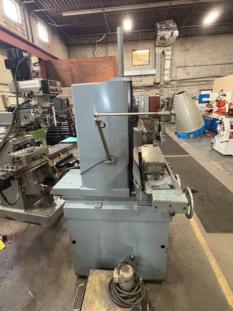 6" x 18" Lien Feng #LF-618, Manual Surface Grinder, electromagentic chuck, coolant tank, 200 Volt, 3PH - Image 5