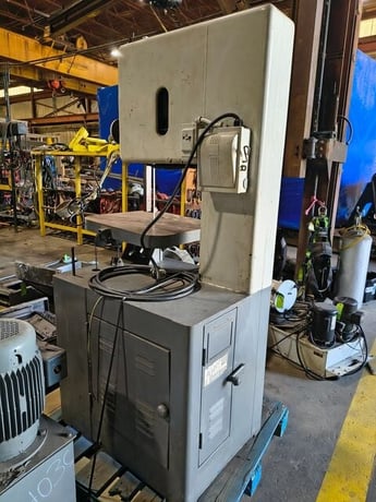 24" x 24" Grob #NS18, Vertical band saw - Image 3