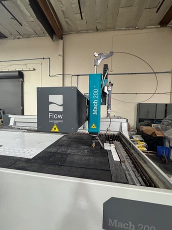 Flow #Mach-200-4020-X5, CNC Water Jet Cutting System, 60,000 psi, 6' x13' table, 1732 hours, 2021 - Image 2