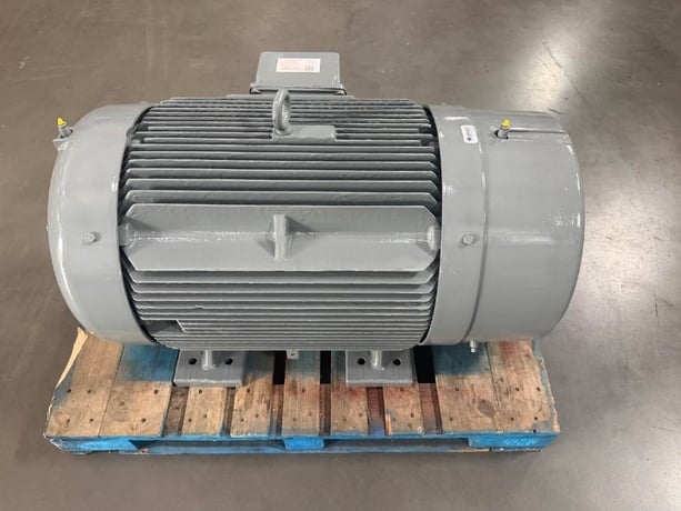 150 HP 1190 RPM Siemens, Frame 447TS, TEFC, 3PH 460 Volts 172A AC Motor - Image 2