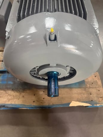 150 HP 1190 RPM Siemens, Frame 447TS, TEFC, 3PH 460 Volts 172A AC Motor - Image 3