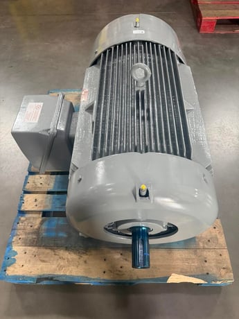 150 HP 1190 RPM Siemens, Frame 447TS, TEFC, 3PH 460 Volts 172A AC Motor - Image 4
