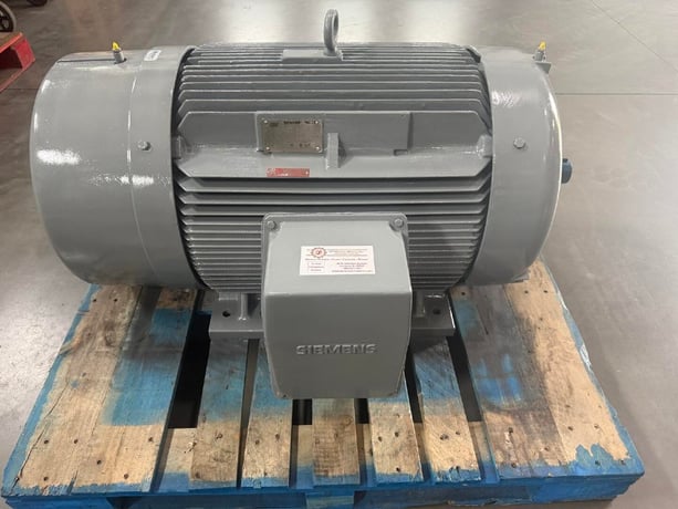 150 HP 1190 RPM Siemens, Frame 447TS, TEFC, 3PH 460 Volts 172A AC Motor - Image 6