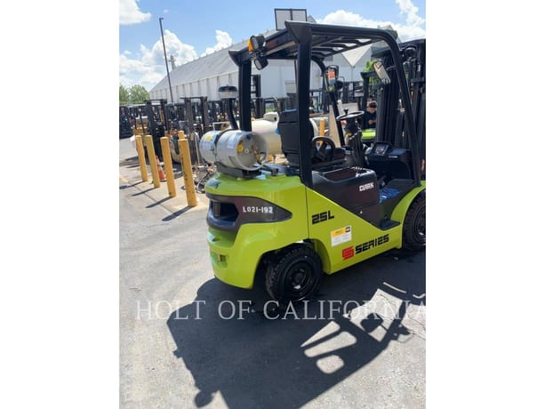 Clark S25L, Forklift, 890 hours, S/N: S232L020212030, 2022 - Image 3