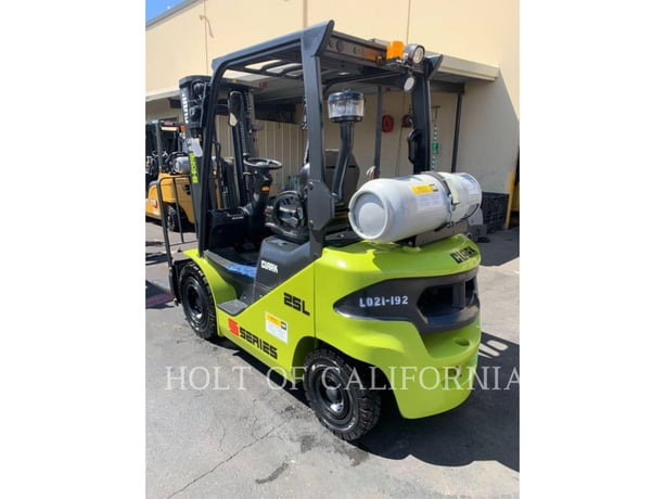 Clark S25L, Forklift, 890 hours, S/N: S232L020212030, 2022 - Image 4