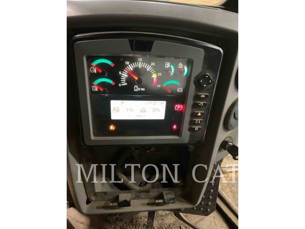 Caterpillar D6T LGP, 7683 hours, S/N: RAD00925, 2016 - Image 5