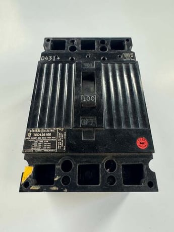 General Electric Molded Case Circuit Breaker TED136100 600V - Image 1