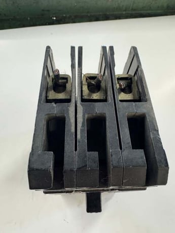 I-T-E Electrical Products Circuit Breaker E43B030 480V Allis-Chalmers - Image 4